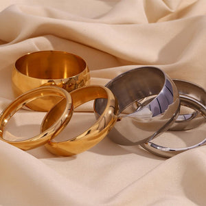 GOLD BANGLE BRACELETS